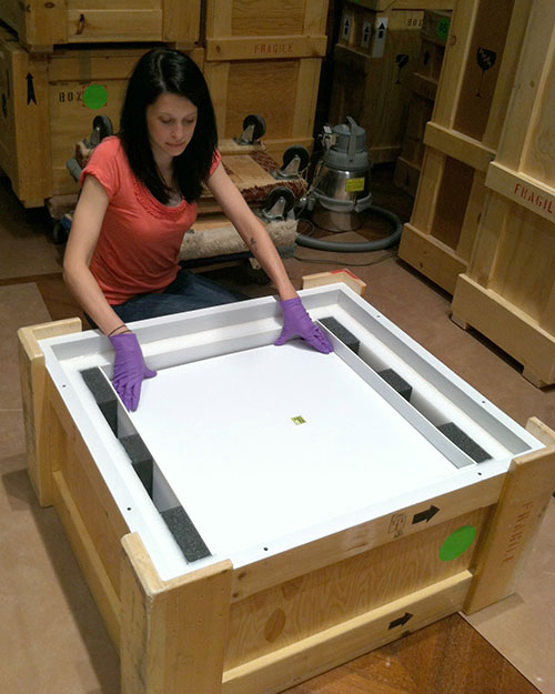 packing item in wooden case